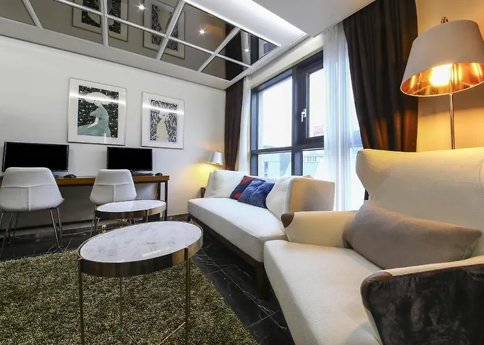 The Post Hotel 2*